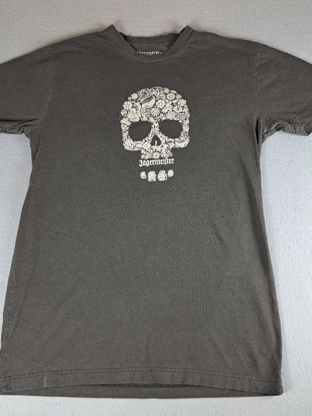 Jagermeister Mens Medium Black Floral Skull Graphic T-Shirt Short Sleeve